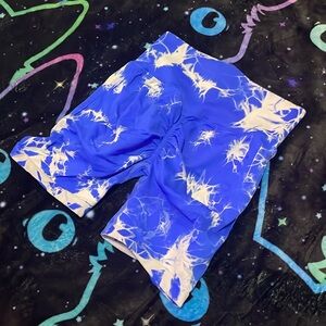 Size large booty scrunch blue white tye dye workout shorts like new gym